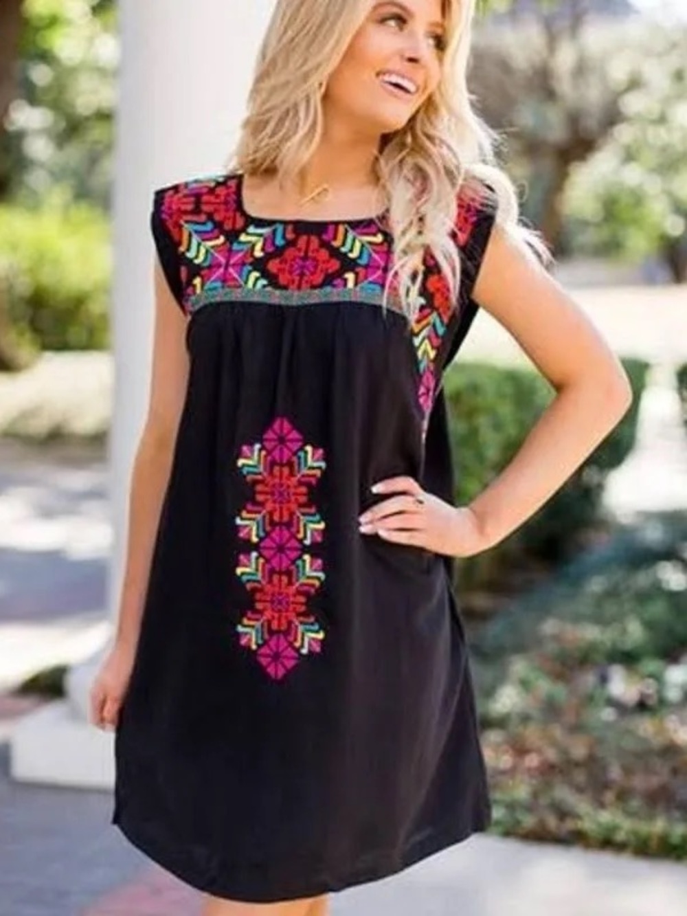 Embroidered Black J Marie Oaxaca shift dress small